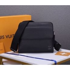 Mens Louis Vuitton Satchel Bags